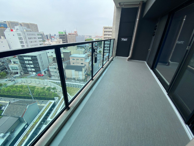 25/30 バルコニー