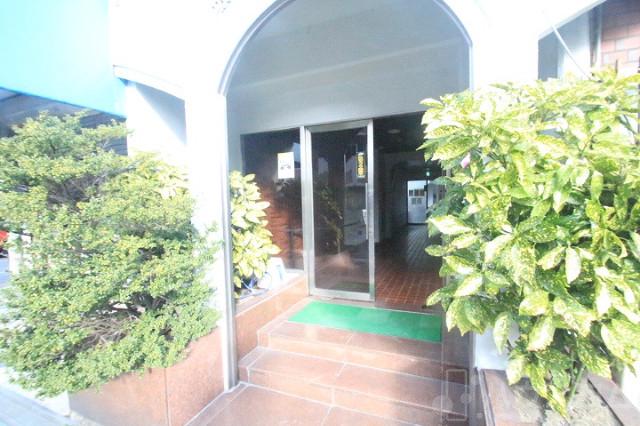 25/30 エントランス