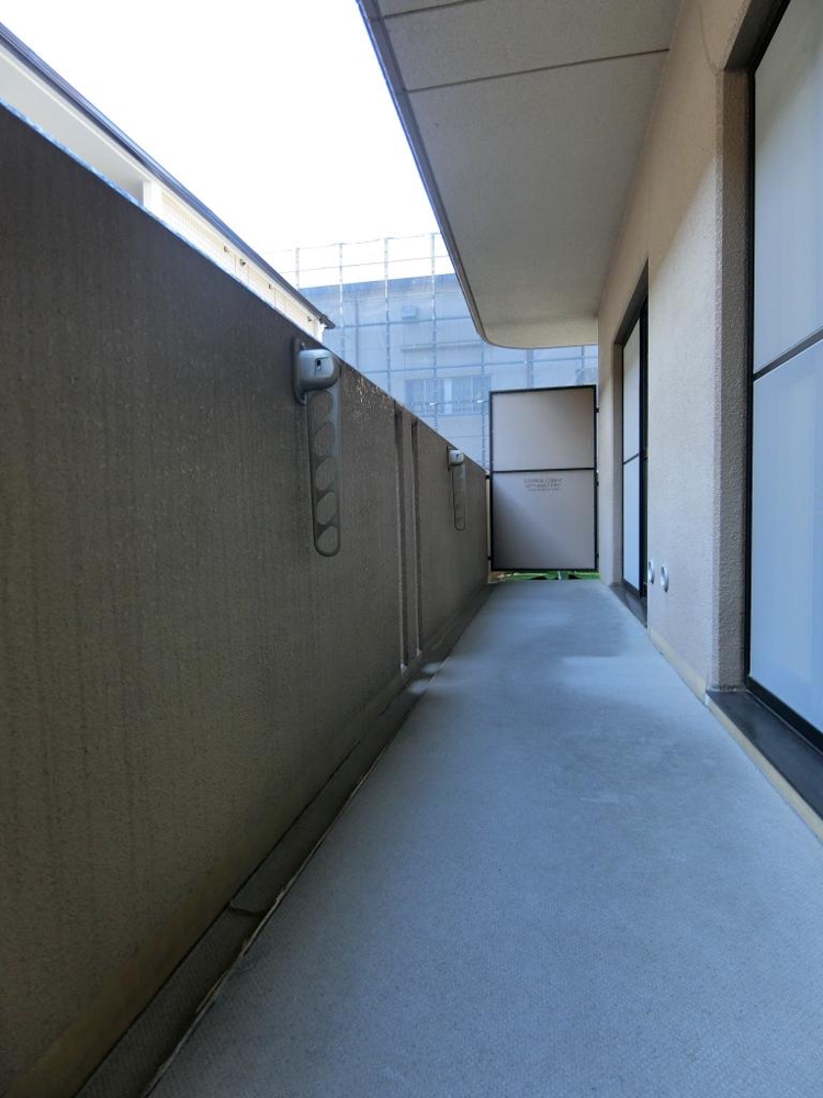 19/30 バルコニー