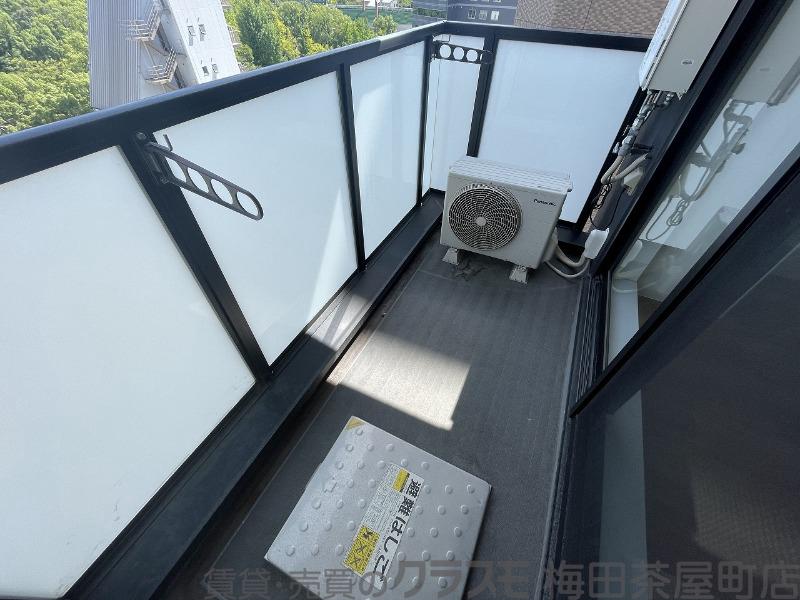 23/30 バルコニー