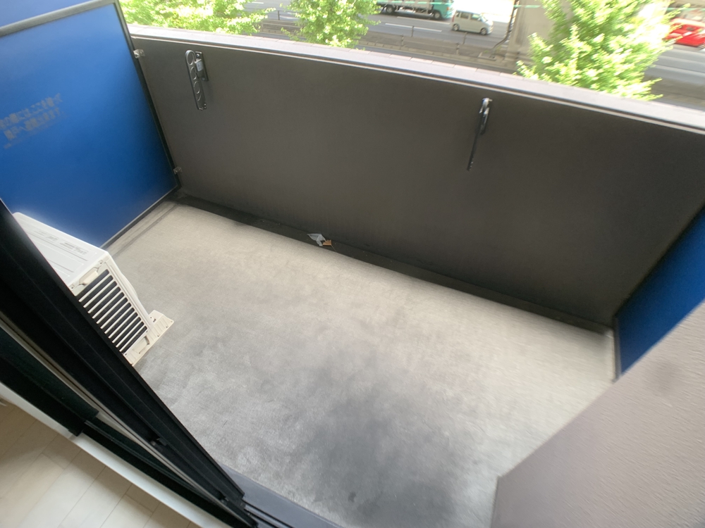 27/30 バルコニー