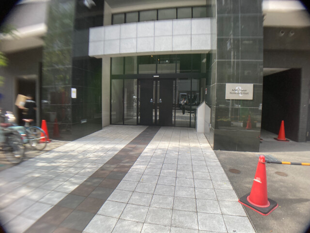 30/30 エントランス