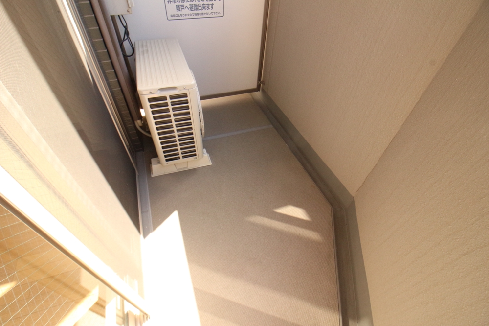 13/30 バルコニー