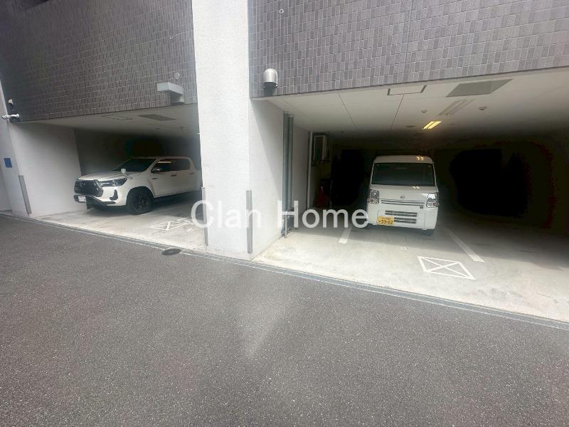 16/21 駐車場