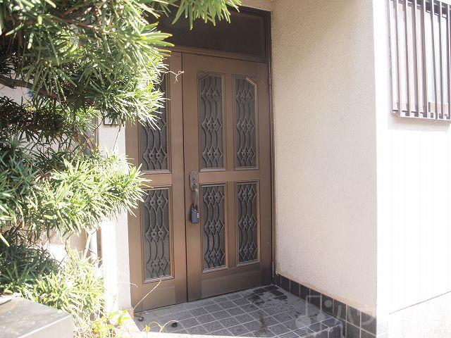 2/4 エントランス