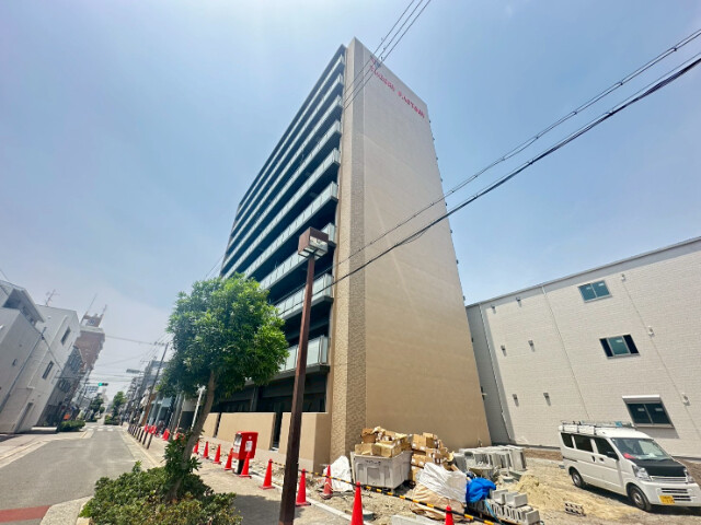 28/30 エントランス