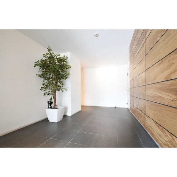 13/16 エントランス