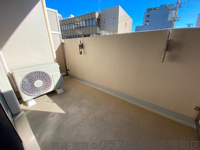 23/30 バルコニー