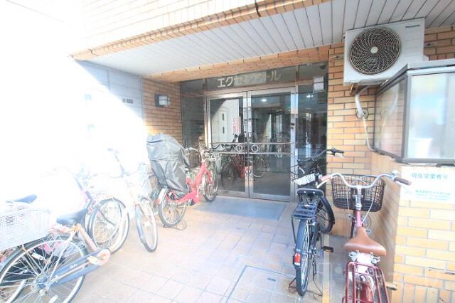 24/30 エントランス