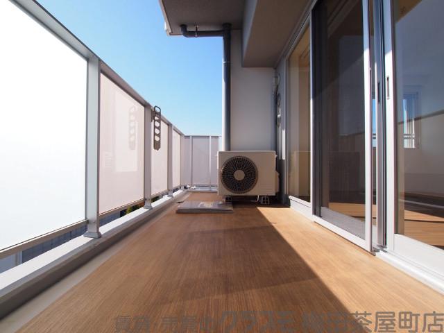 23/30 バルコニー
