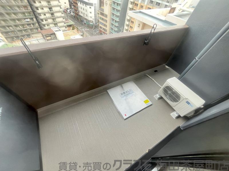 21/30 バルコニー