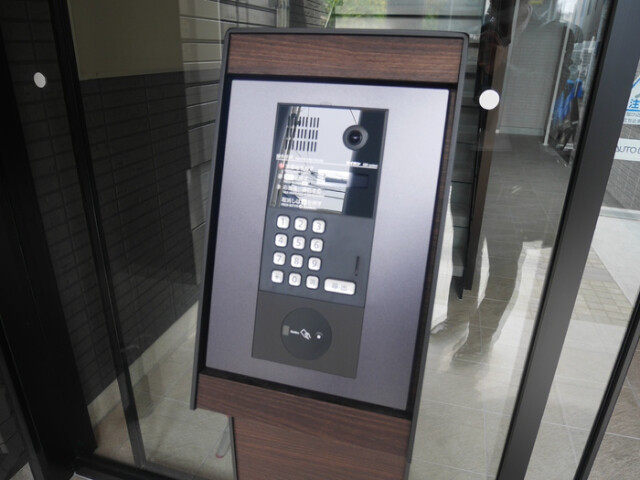 22/30 エントランス