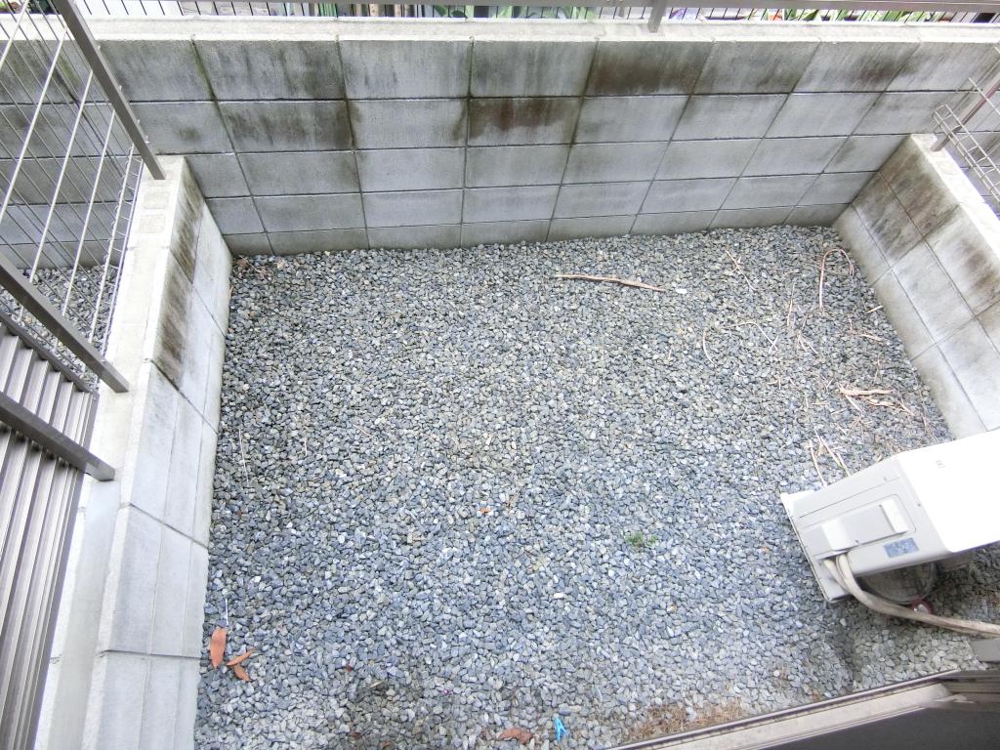 21/30 バルコニー