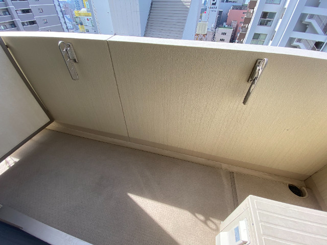 23/30 バルコニー