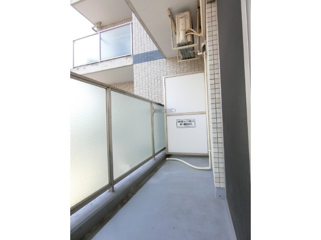 23/30 バルコニー