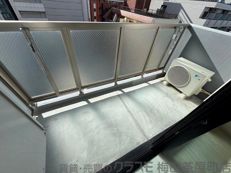 21/30 バルコニー