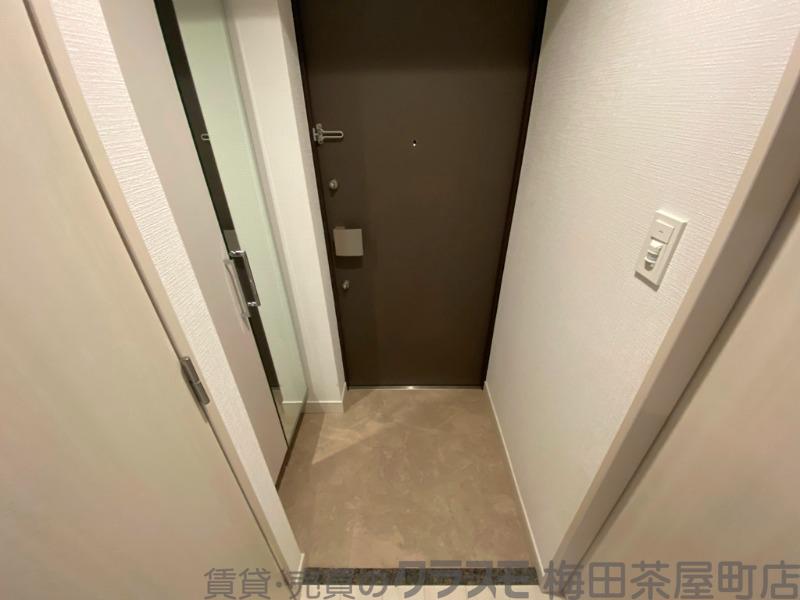 14/30 玄関