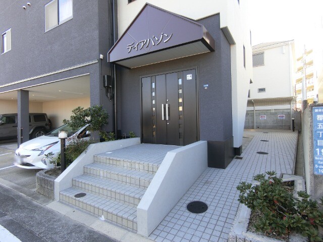 3/6 エントランス