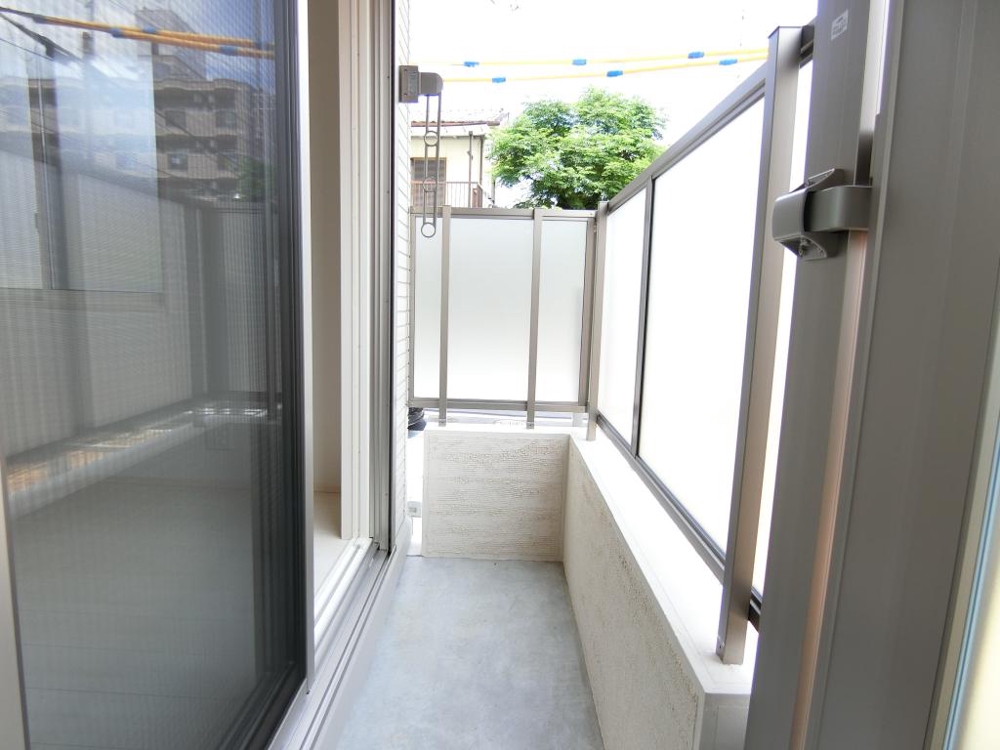 20/30 バルコニー