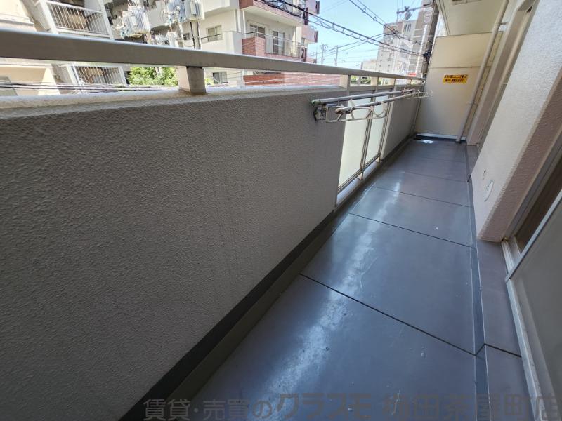 21/30 バルコニー