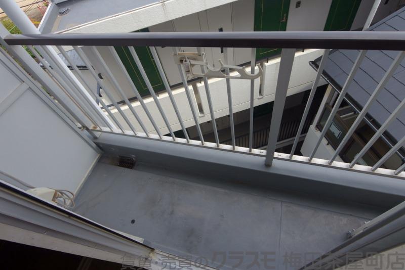 23/30 バルコニー