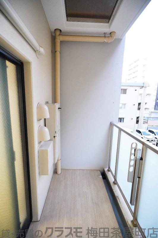 21/30 バルコニー