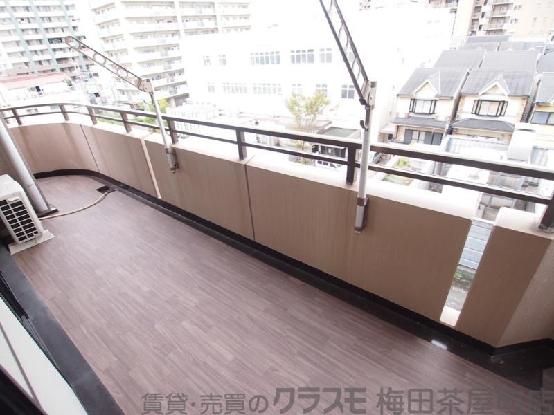 26/30 バルコニー