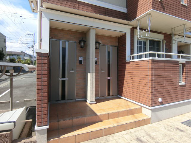 25/30 エントランス