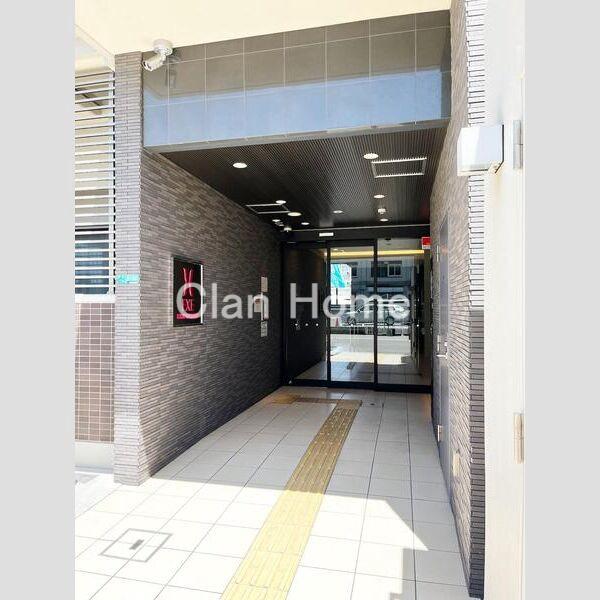 16/18 エントランス