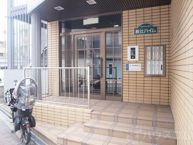 26/30 エントランス