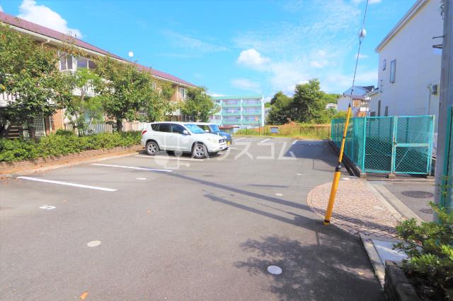 24/25 駐車場