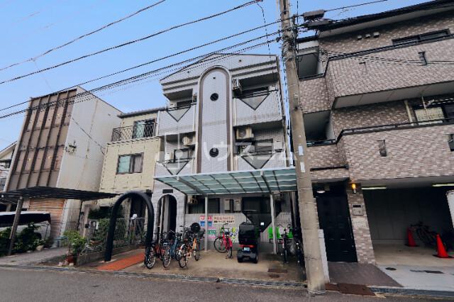 2/4 外観