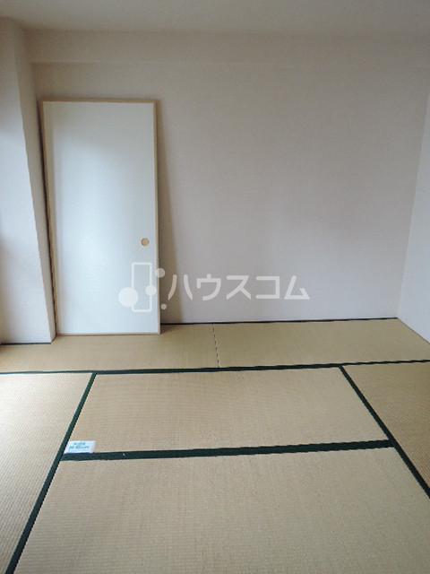 2/4 エントランス