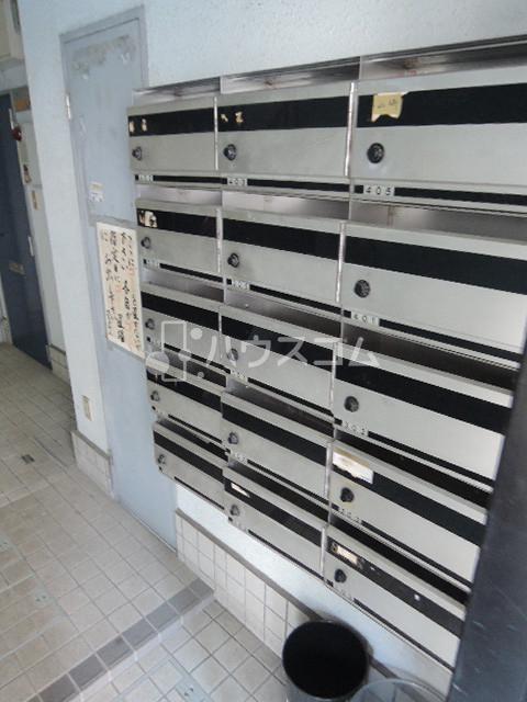 20/23 エントランス
