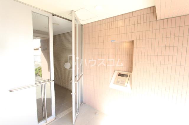 2/4 エントランス