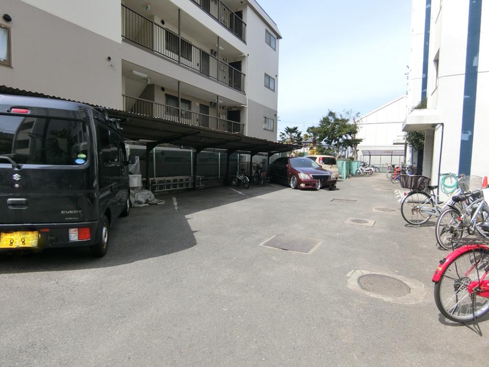 24/30 駐車場