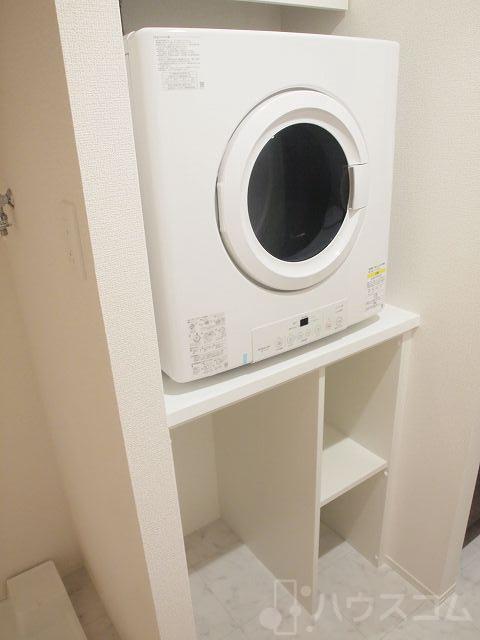 28/30 エントランス