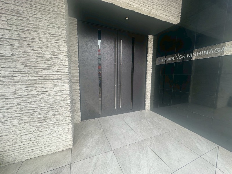 25/30 エントランス