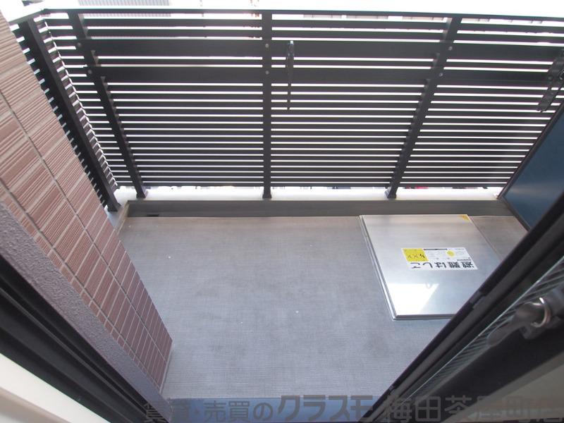 23/30 バルコニー