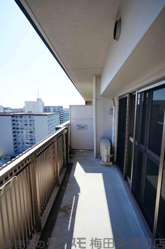 23/30 バルコニー