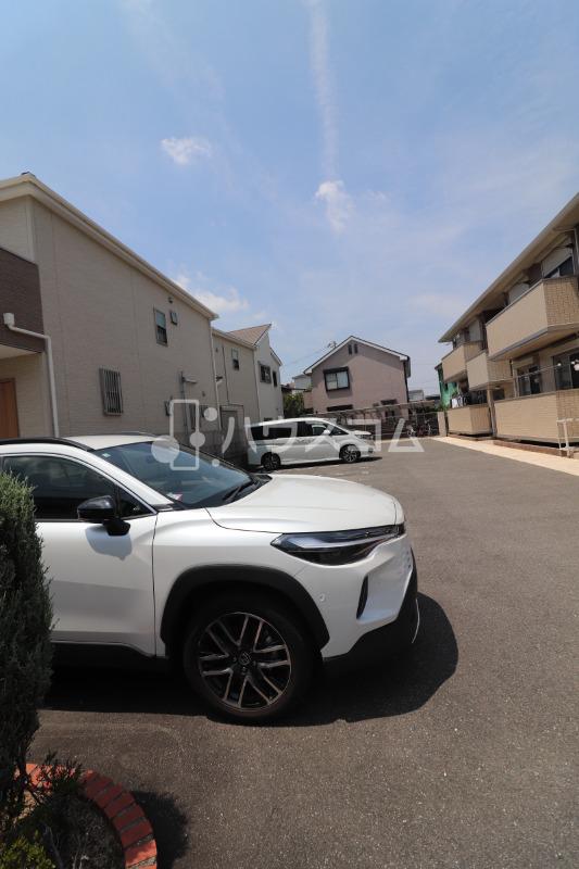 2/5 駐車場