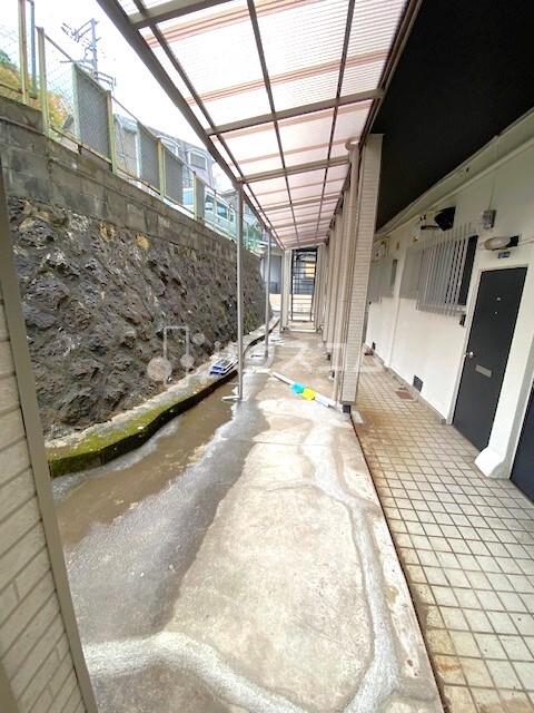 17/19 エントランス