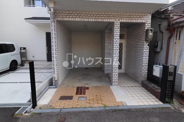 21/23 駐車場