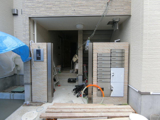 22/24 エントランス