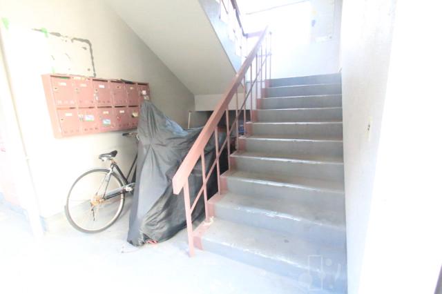 25/30 エントランス