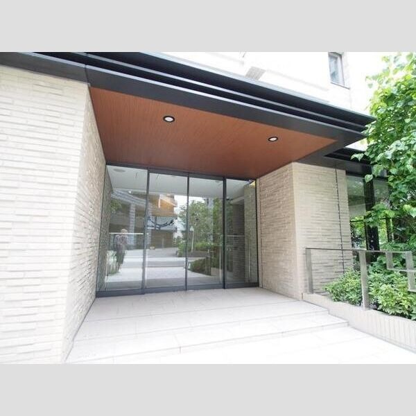 3/10 エントランス