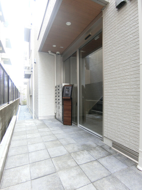 22/29 エントランス