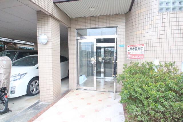 3/10 エントランス