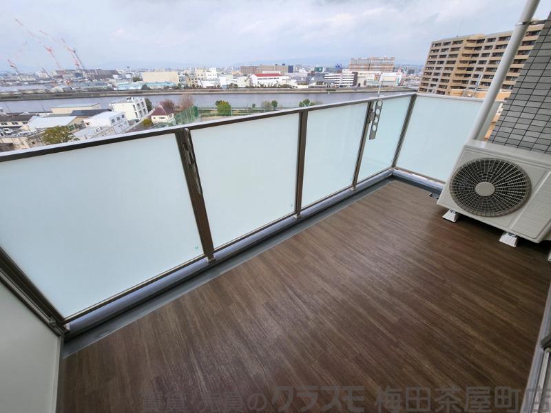 21/30 バルコニー