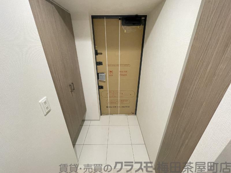 17/30 玄関